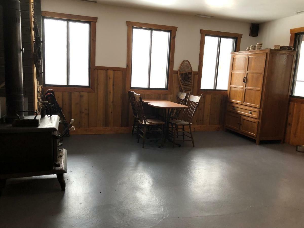 Saint-Jean-des Piles Les Cabines Nordik Des Pilesヴィラ エクステリア 写真